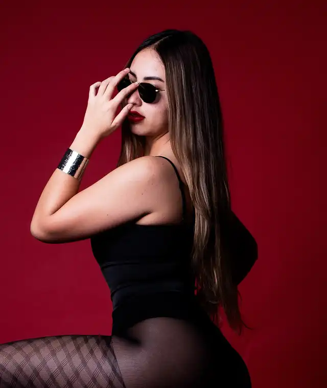 Pune escorts with clear profile details and photos