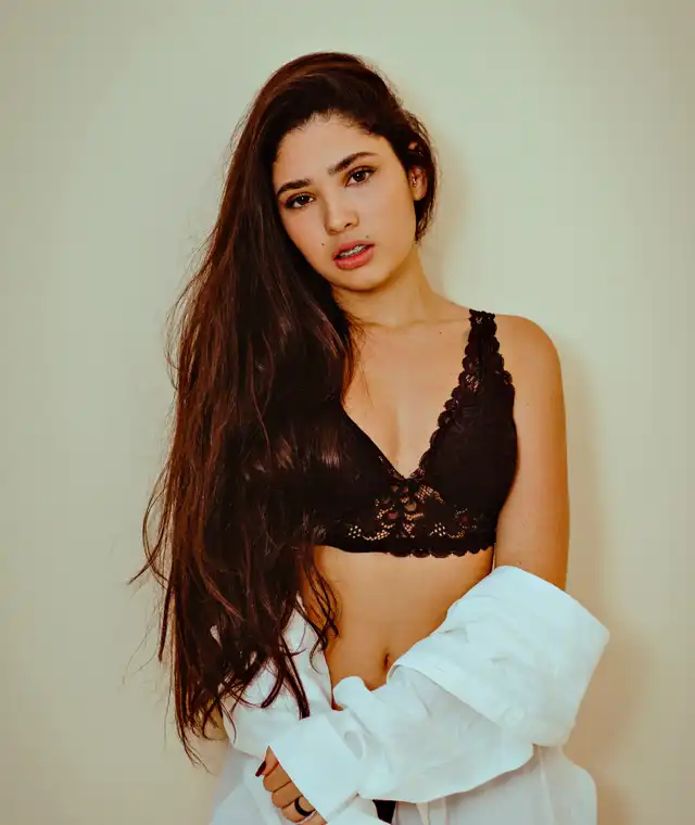 Simran Mature Lady Escorts in Pune